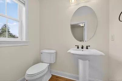4 Pond Ridge Road, Milton, NY 12547 - Photo 11