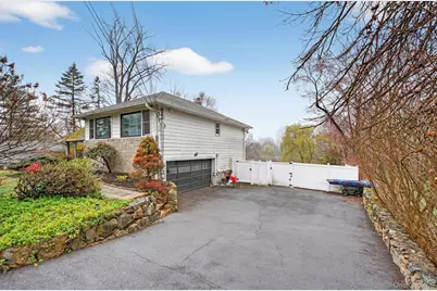 43 Woodbine Drive, Mahopac, NY 10541 - Photo 3