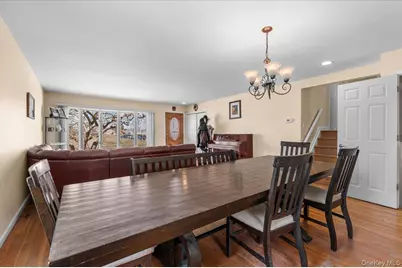 2 Fern Place, Plainview, NY 11803 - Photo 7