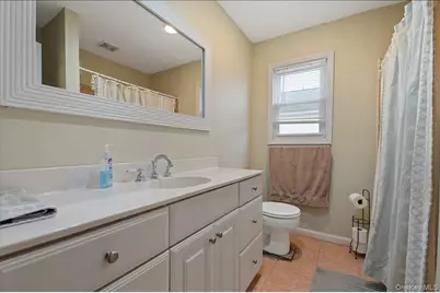 2 Fern Place, Plainview, NY 11803 - Photo 23