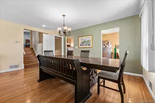 2 Fern Pl, Plainview, NY 11803 - Photo 7