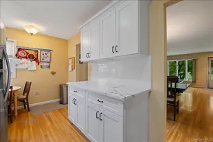 2 Fern Pl, Plainview, NY 11803 - Photo 15
