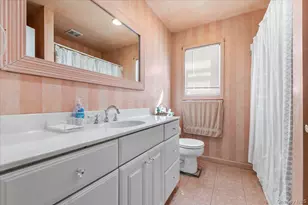 2 Fern Pl, Plainview, NY 11803 - Photo 21