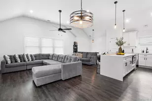 14 E 5th St, Huntington, NY 11746 - Photo 13