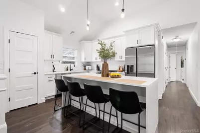 14 E 5th Street, Huntington, NY 11746 - Photo 15