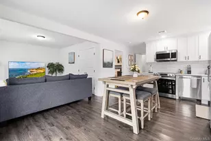 14 E 5th St, Huntington, NY 11746 - Photo 7