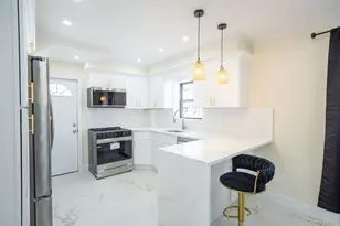 65-15 183rd St, Fresh Meadows, NY 11365 - Photo 7