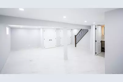 65-15 183rd Street, Fresh Meadows, NY 11365 - Photo 15