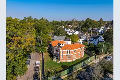 254-04 W End Drive, Little Neck, NY 11362 - Photo 1