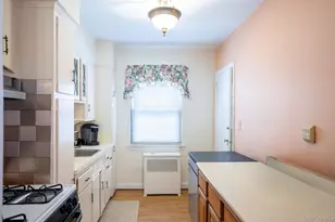 76-14 173rd St, Fresh Meadows, NY 11366 - Photo 5