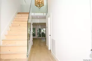 95 Woodlake Dr W, Woodbury, NY 11797 - Photo 15