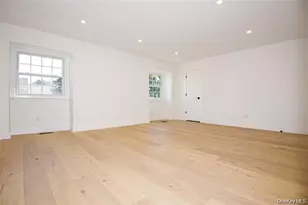 95 Woodlake Dr W, Woodbury, NY 11797 - Photo 21