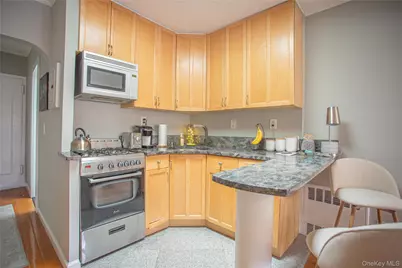 302 E Broadway #2H, Long Beach, NY 11561 - Photo 5