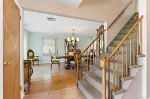 119 Woodoak Dr, Westbury, NY 11590 - Photo 7