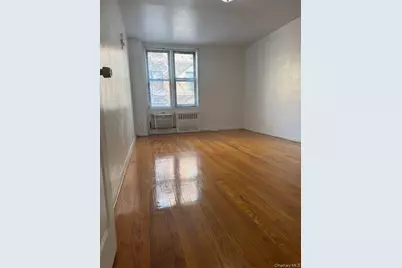 83-30 Vietor Avenue #422, Elmhurst, NY 11373 - Photo 3