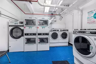 525 W 235th St, Bronx, NY 10463 - Photo 13