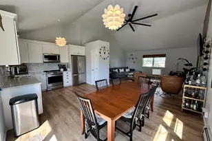 7 Corwin Ln, Hampton Bays, NY 11946 - Photo 7