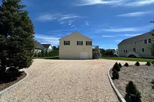 7 Corwin Ln, Hampton Bays, NY 11946 - Photo 25