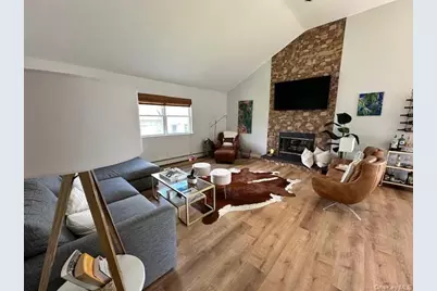 7 Corwin Lane, Hampton Bays, NY 11946 - Photo 5