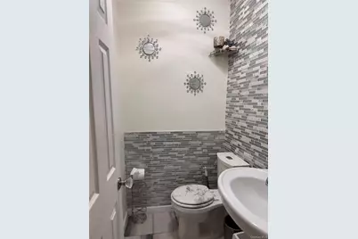 21924 Alecia Avenue, Springfield Gardens, NY 11413 - Photo 3