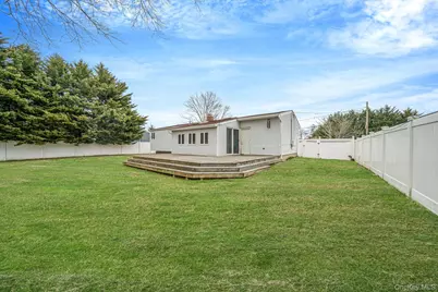 7 Betsy Drive, West Sayville, NY 11796 - Photo 7