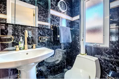 325 149th Street, Whitestone, NY 11357 - Photo 23