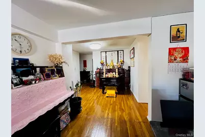 80-35 Springfield Boulevard #2M, Queens Village, NY 11427 - Photo 3