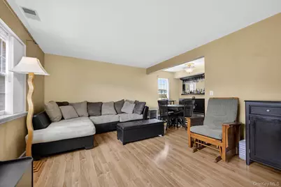 276 Temple Hill Road #1515, New Windsor, NY 12553 - Photo 3