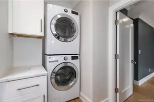 18 Acorn Ponds Dr, Roslyn, NY 11576 - Photo 15