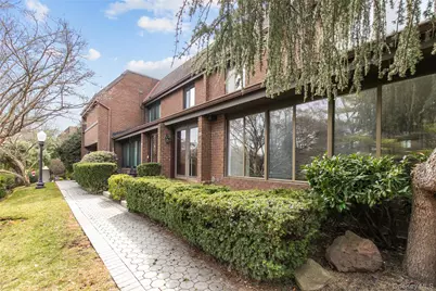 18 Acorn Ponds Drive, Roslyn, NY 11576 - Photo 1