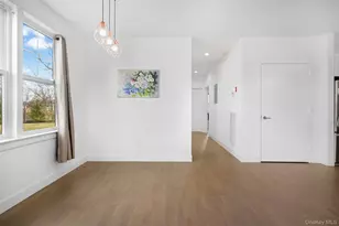 401 Breton Wy, Glen Cove, NY 11542 - Photo 9