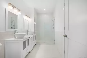 401 Breton Wy, Glen Cove, NY 11542 - Photo 25