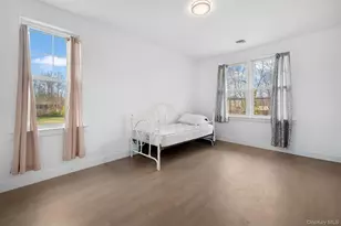 401 Breton Wy, Glen Cove, NY 11542 - Photo 27