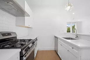 401 Breton Wy, Glen Cove, NY 11542 - Photo 15
