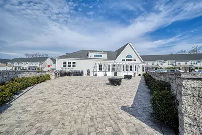 401 Breton Way, Glen Cove, NY 11542 - Photo 39