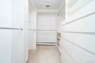 143 Round Hill Rd, Roslyn Heights, NY 11577 - Photo 23