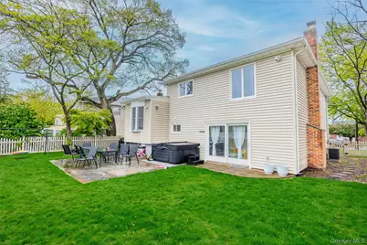 23 Geoffrey Lane, Hewlett, NY 11557 - Photo 5