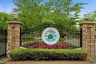 60 Fir Dr, East Hills, NY 11576 - Photo 13