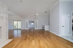 60 Fir Dr, East Hills, NY 11576 - Photo 5