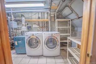 264 Throgs Neck Blvd, Bronx, NY 10465 - Photo 9