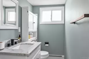 35 Lee Ave, Babylon, NY 11702 - Photo 15