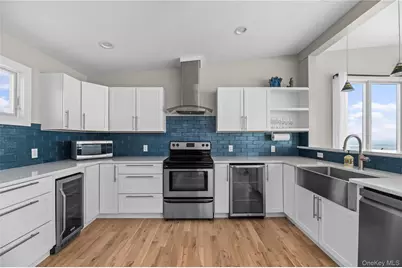 37 Traffic Avenue, Ocean Beach, NY 11770 - Photo 11