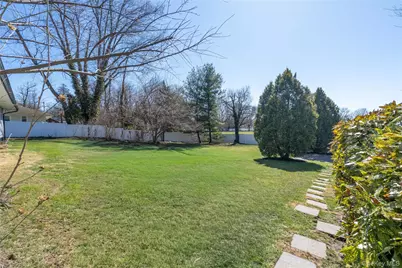 6 Edcris Lane, Huntington, NY 11743 - Photo 39