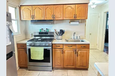 3 Chestnut Avenue, Floral Park, NY 11001 - Photo 5