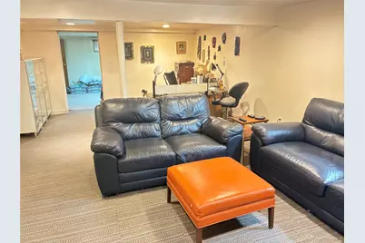 3 Chestnut Avenue, Floral Park, NY 11001 - Photo 17
