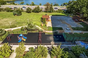 17-85 215th St, Bayside, NY 11360 - Photo 29