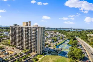 17-85 215th St, Bayside, NY 11360 - Photo 27