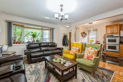 20047 39th Avenue, Bayside, NY 11361 - Photo 3