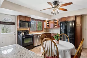 4 University Dr, East Setauket, NY 11733 - Photo 11