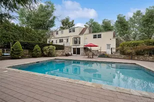 4 University Dr, East Setauket, NY 11733 - Photo 27